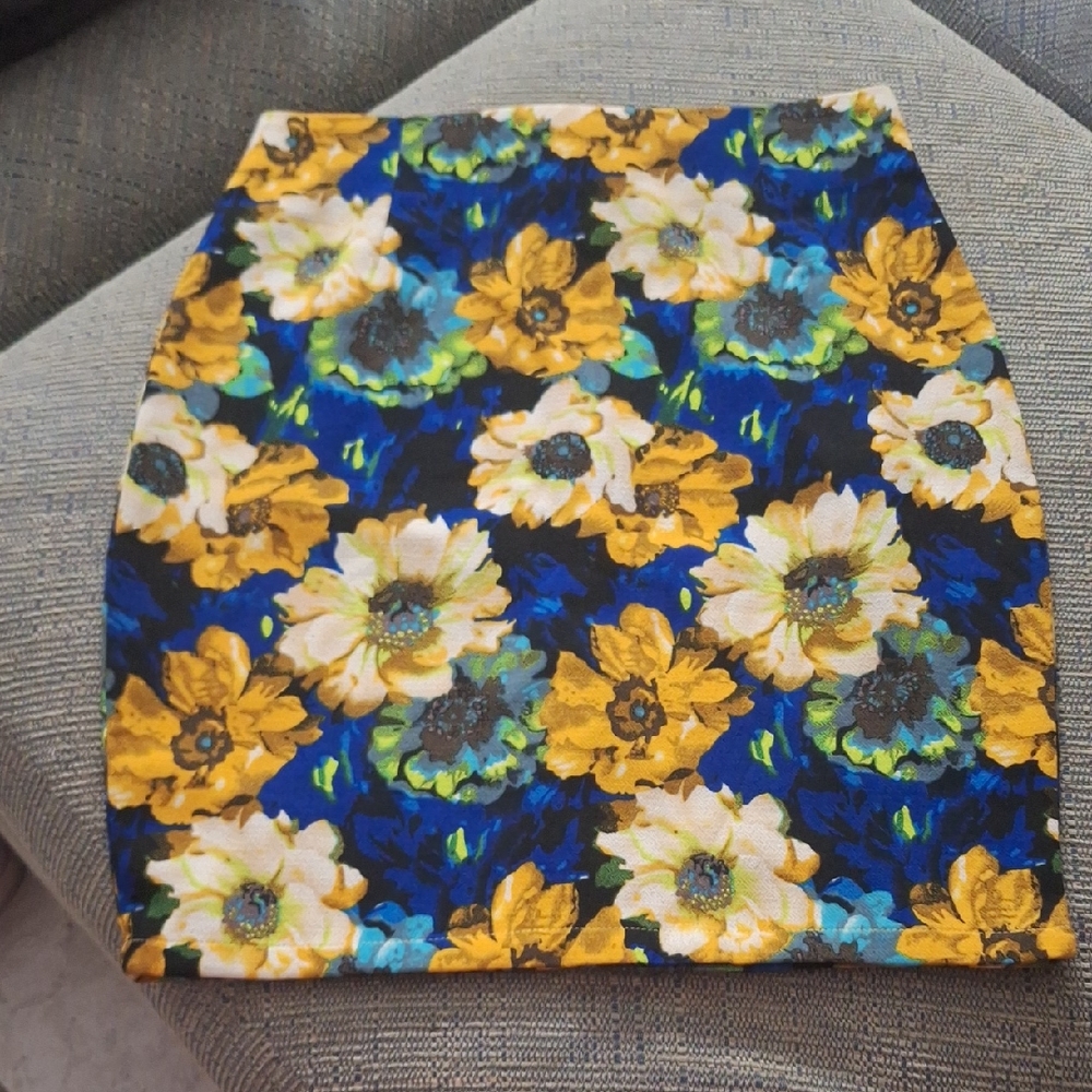 Forever 21 Blue and Yellow Floral Pencil Skirt